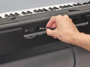 1611058737649-Yamaha PSR SX600 Arranger Workstation Keyboard4.png